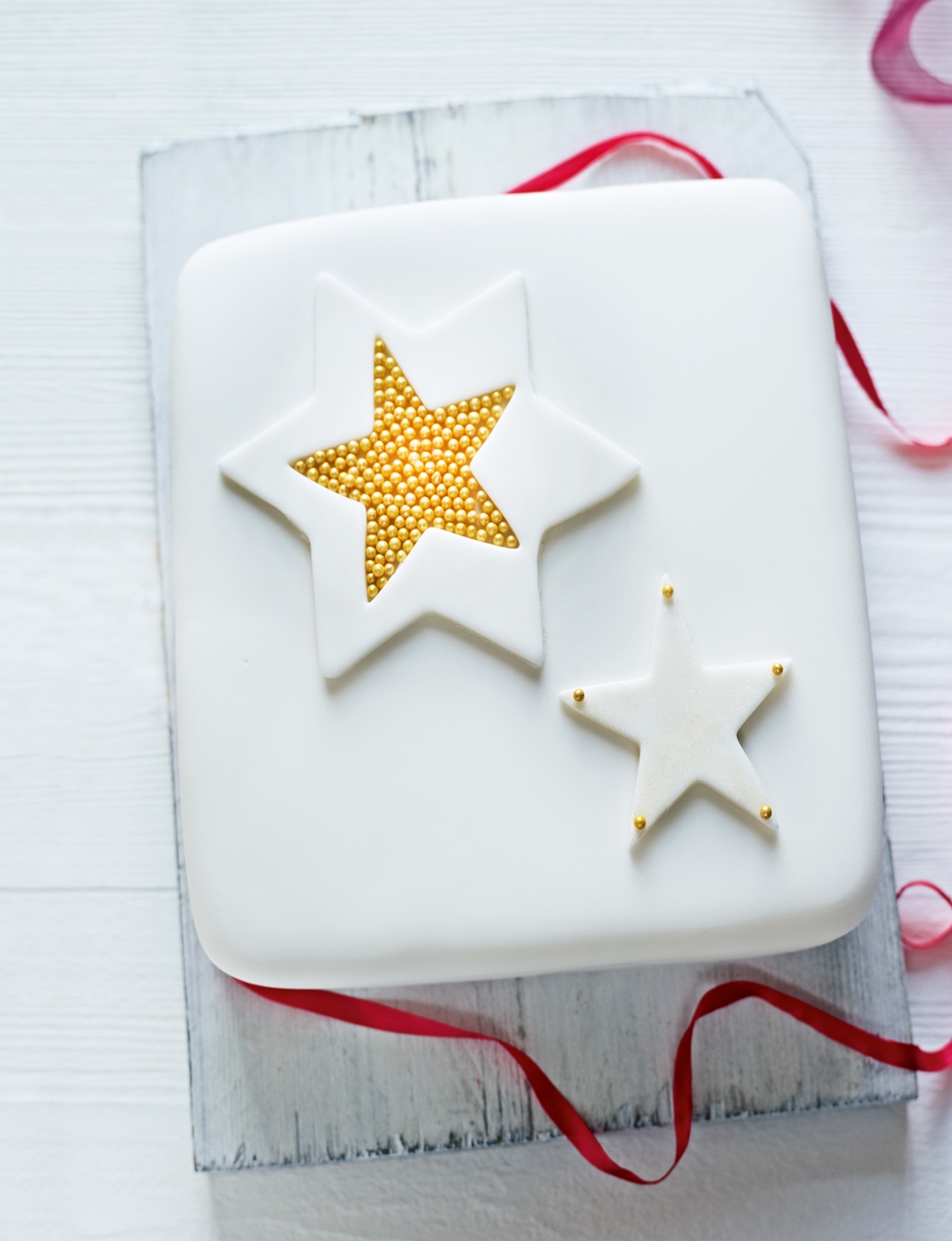 Quick and easy Christmas cake Sainsbury`s Magazine